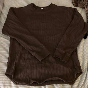 Uniqlo Long Sleeve Curved Hem Shirt